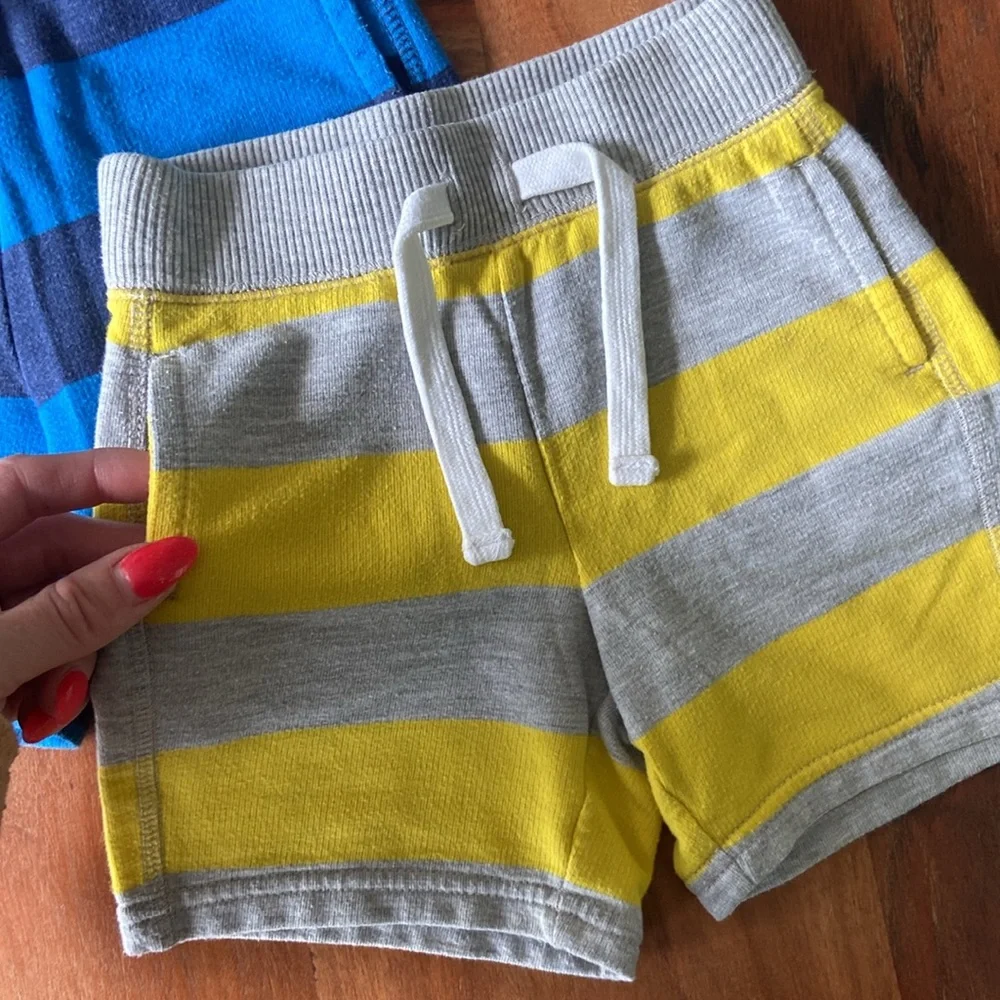 Old Navy boys bundle of two striped shorts blue yellow grey summer 18-24 months